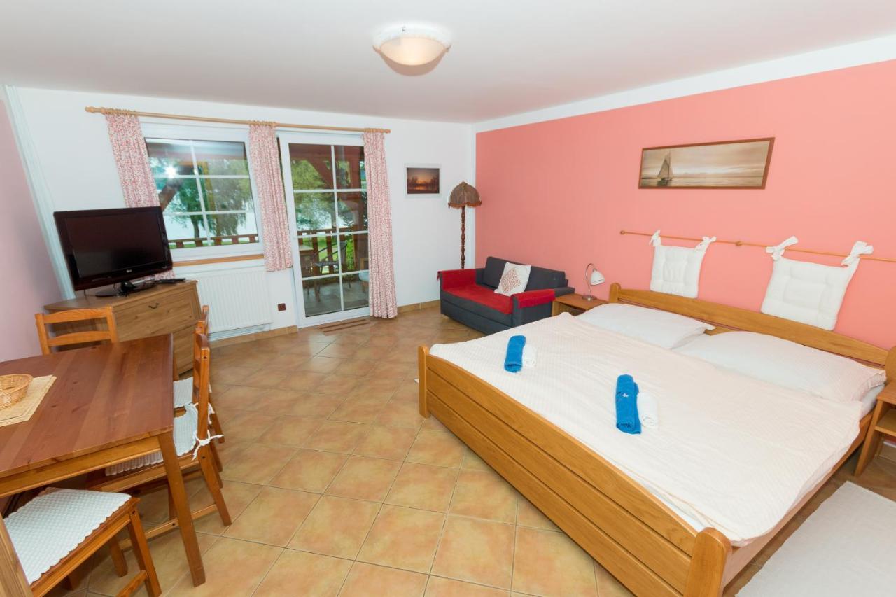 Apartments U Jezera Černá Černá v Pošumaví Kültér fotó
